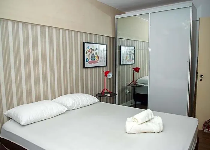 Entre Parque Moinhos E Country Club Poa Zg6320 Hotel